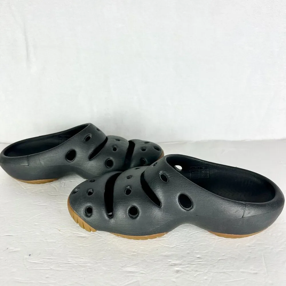 Keen Yogui Clog Slide Men's 8 Women's 10 Black Outdoor Lightweight
